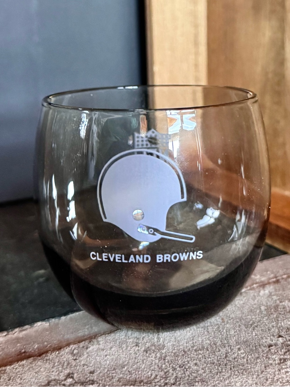Vintage 1970s Cleveland Browns Smokey Gray Roly Poly Rocks Glass